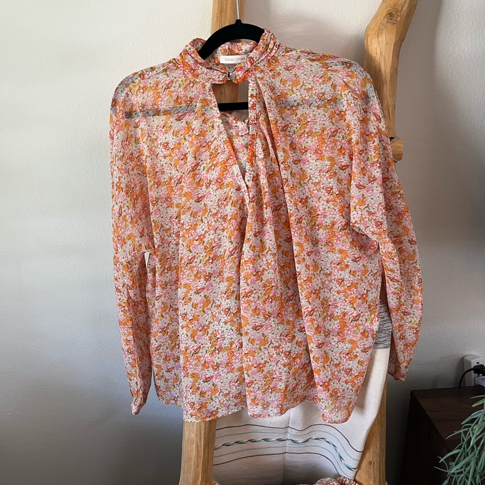 EUC bishop + young long sleeve top